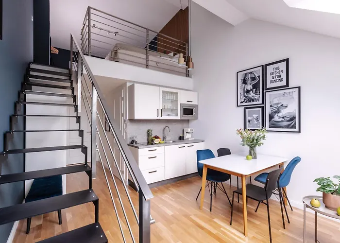 Turnkey I Charles Square Apartments